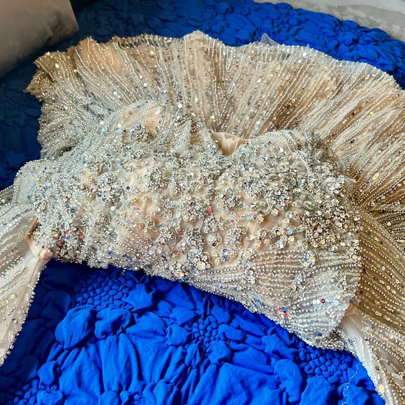 Evening gown - Picture 12 of 17